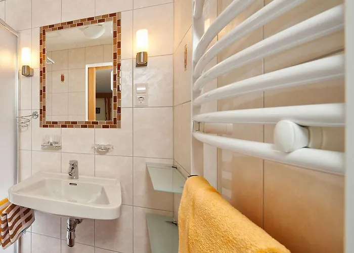 格勒布拉尔卡尔弗尔斯旅馆 3*