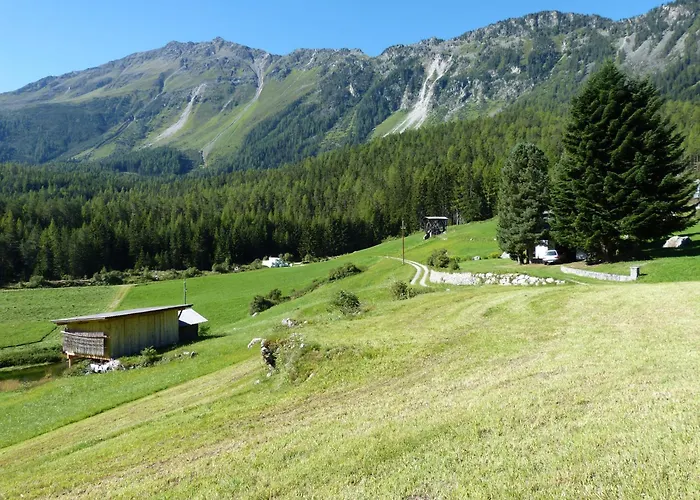 格勒布拉尔卡尔弗尔斯旅馆 3*